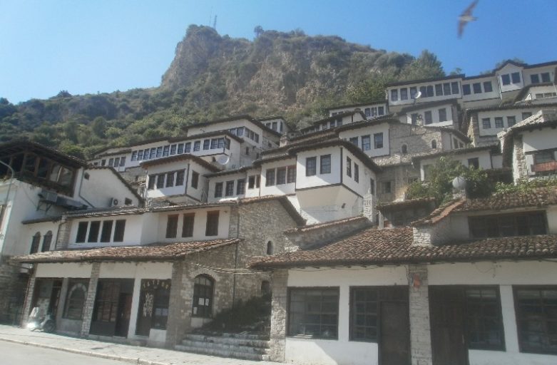 Berat – albańskie miasto-muzeum